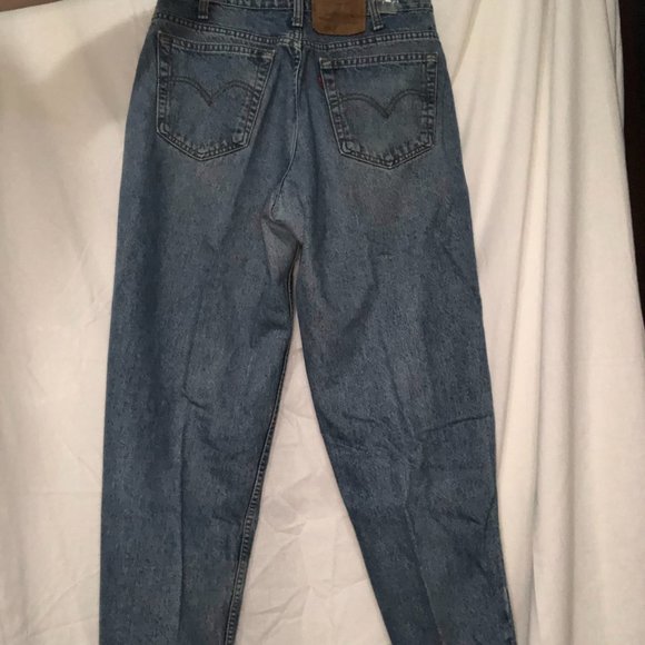 Vintage Levi's Jeans - Picture 2 of 3
